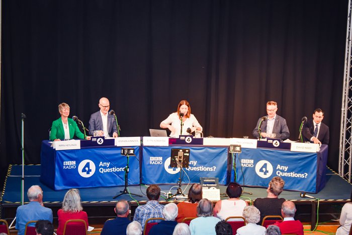 BBC RADIO 4 BBC RADIO 4