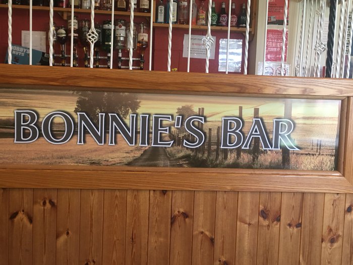 Bonnie's Bar